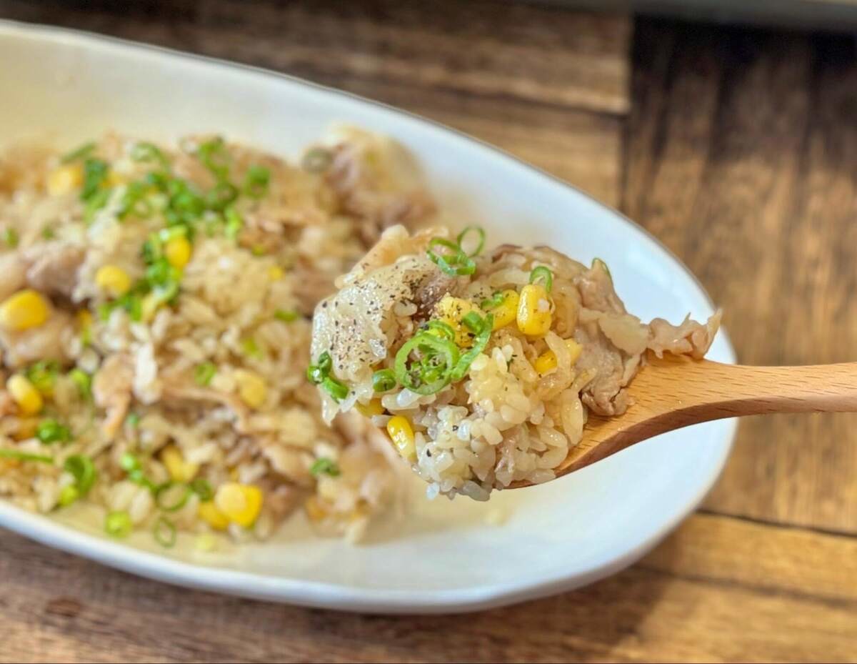 エバラ公式「ホットプレートでポークジンジャーライス」