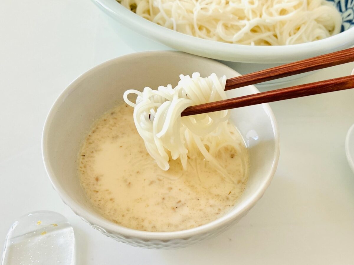 和田明日香さん「ごまミルクつけ麺」