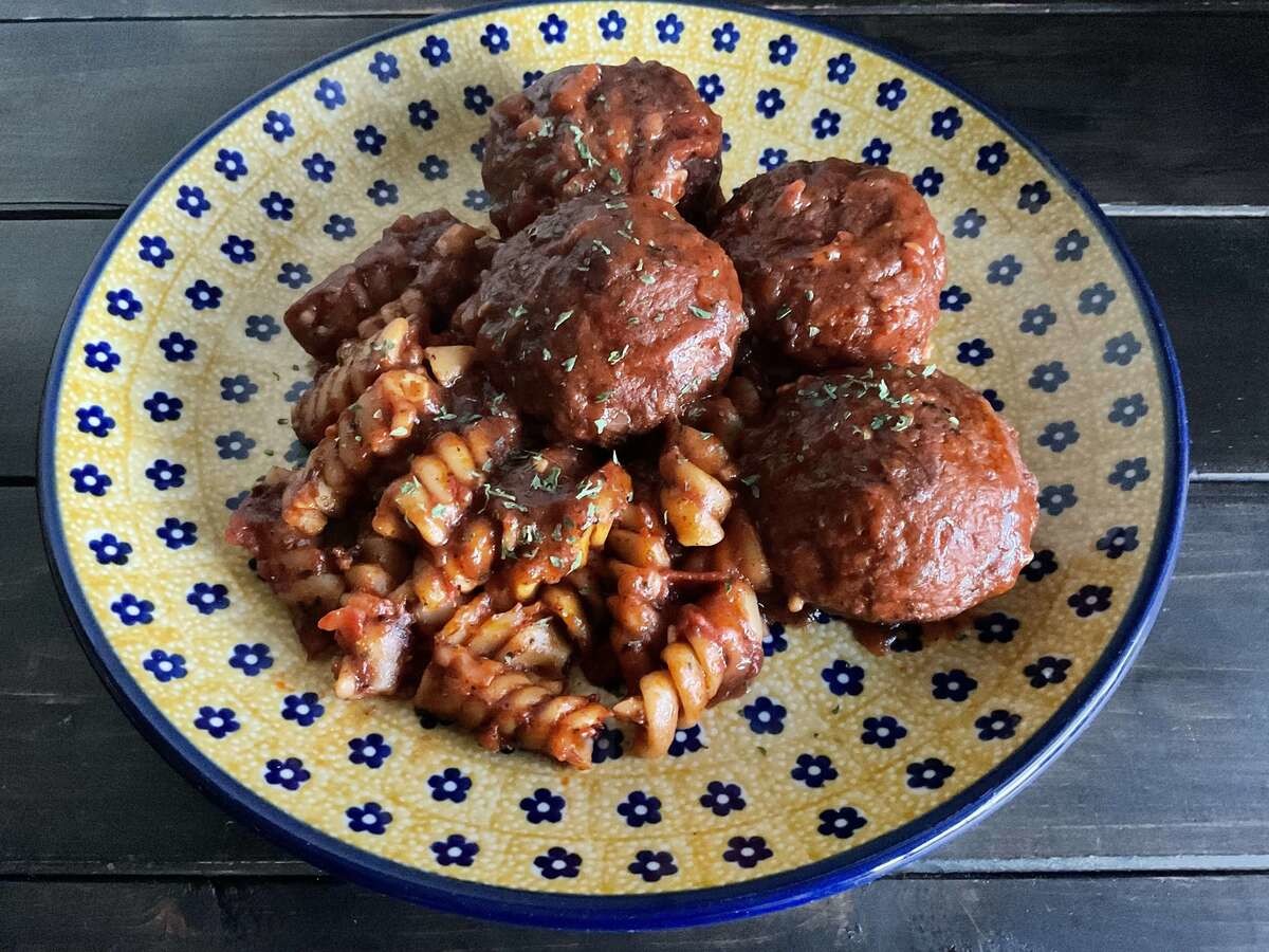 チーズ入りミートボール　ショートパスタ入り