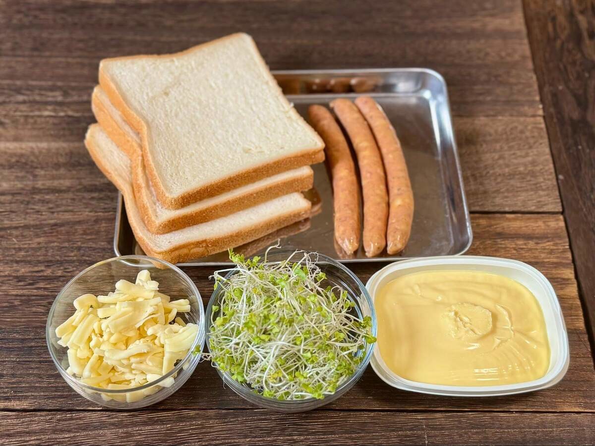 村上農園公式「食パンで作るホットドッグ」