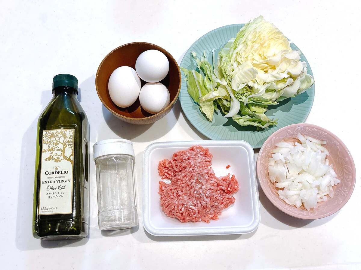 辻󠄀調理師専門学校監修「キャベツと挽き肉のオムレツ」
