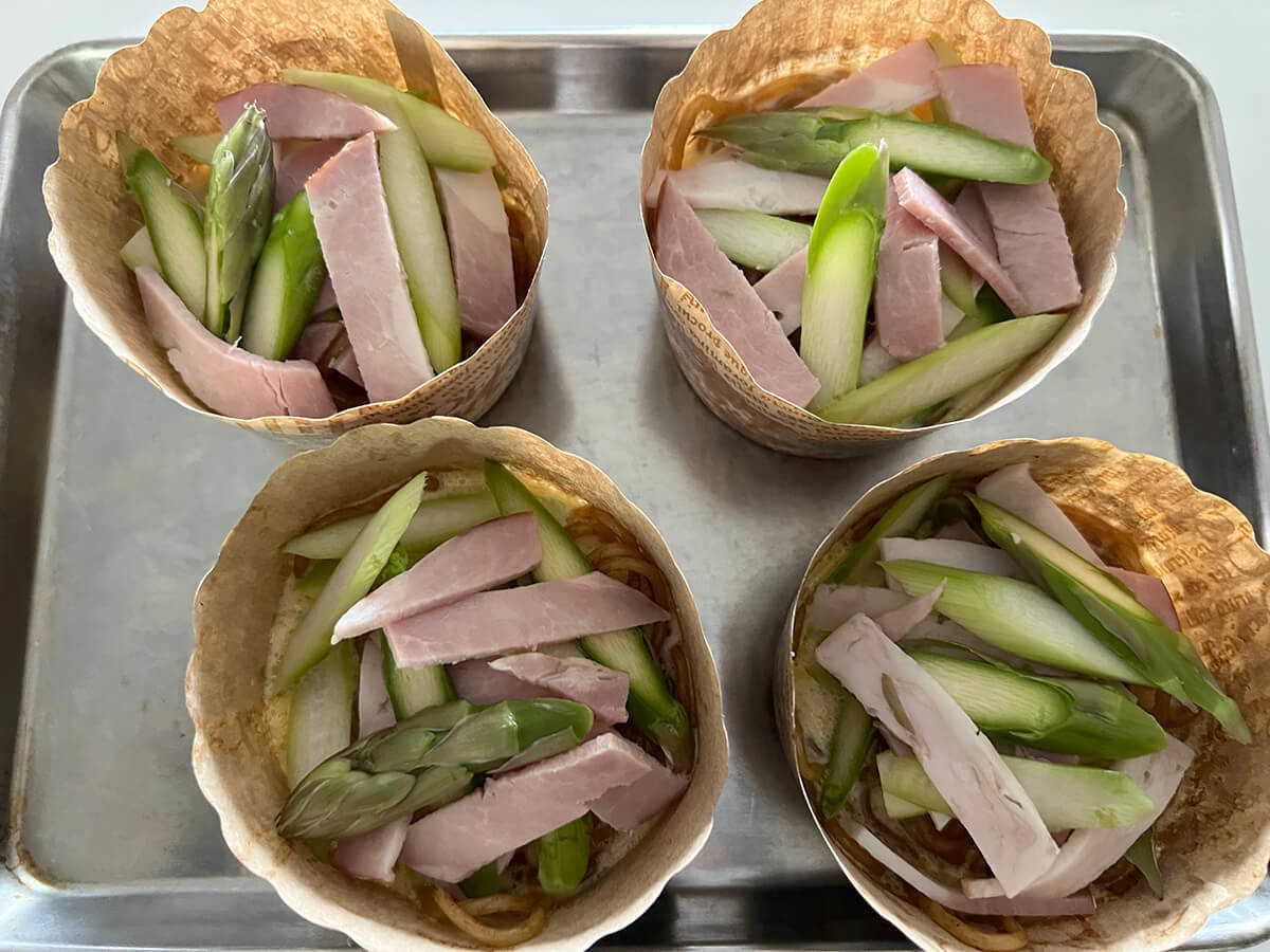アスパラと焼そばのキッシュ風