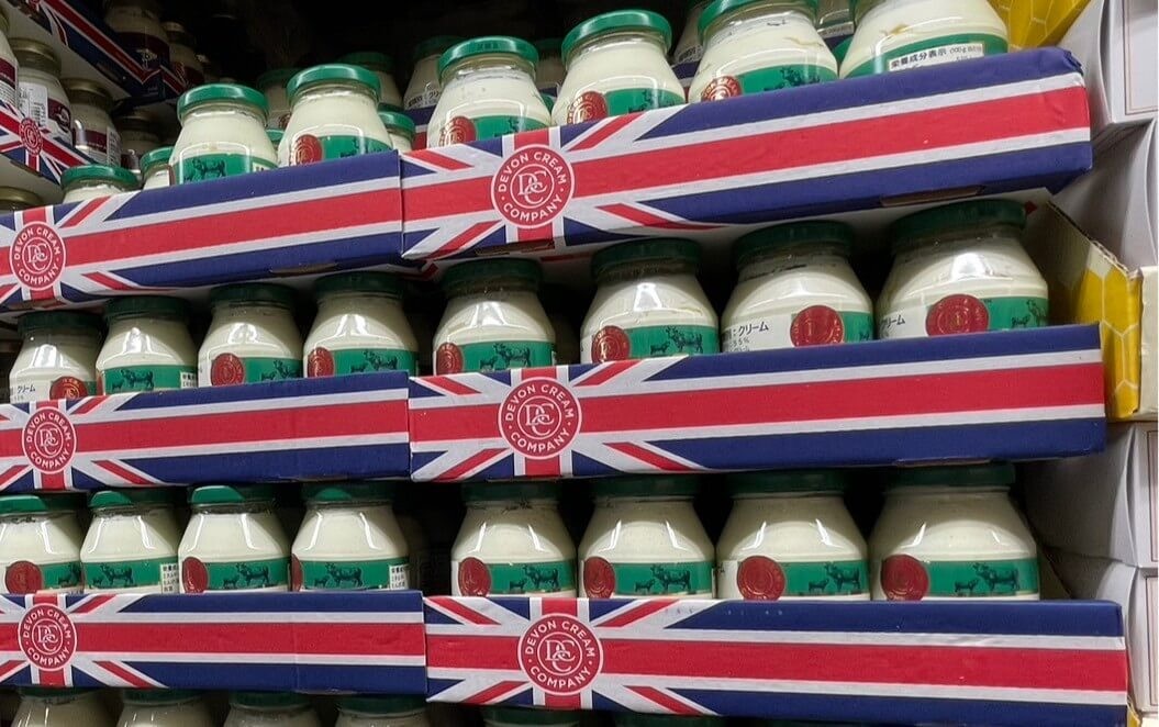 コストコ新商品「クロテッドクリーム　チェリー」