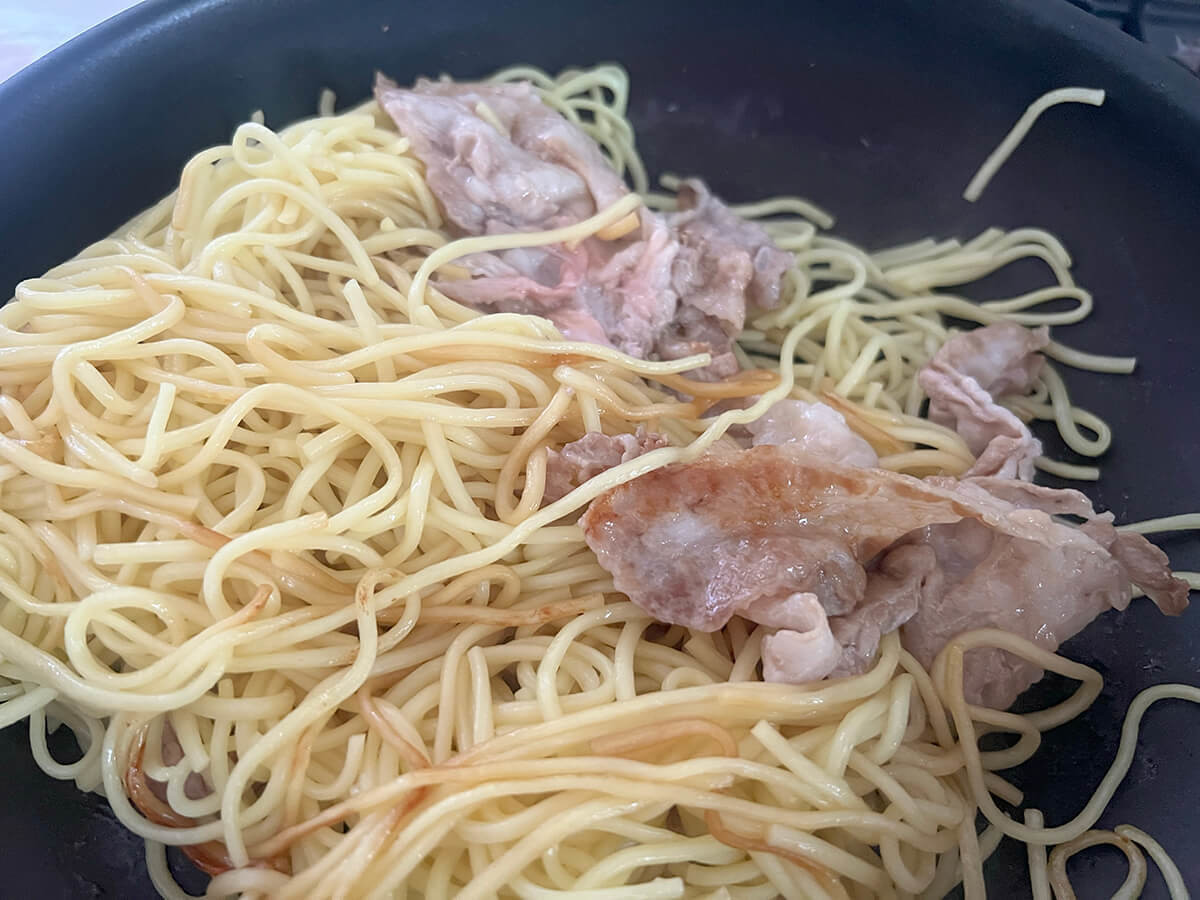 和田明日香さん「出汁を効かせた焼きそば」のレシピ