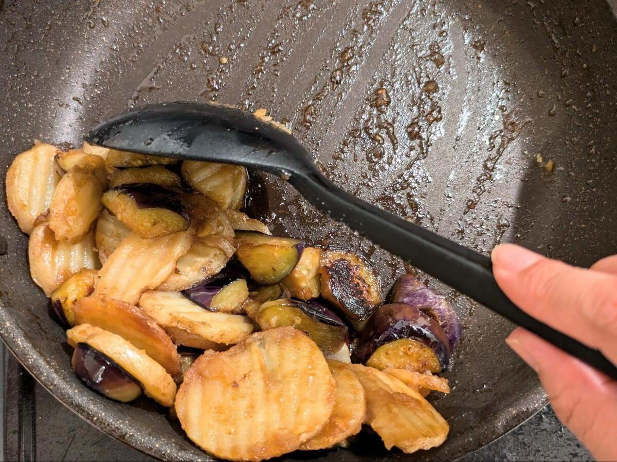 使いやすすぎる！「分解して洗えるキッチンばさみ」