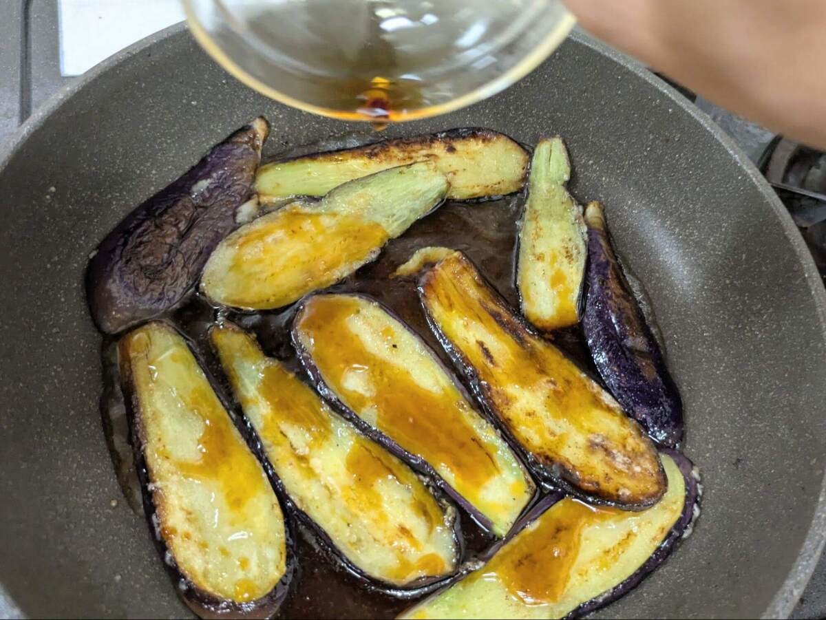 ナスの蒲焼き丼
