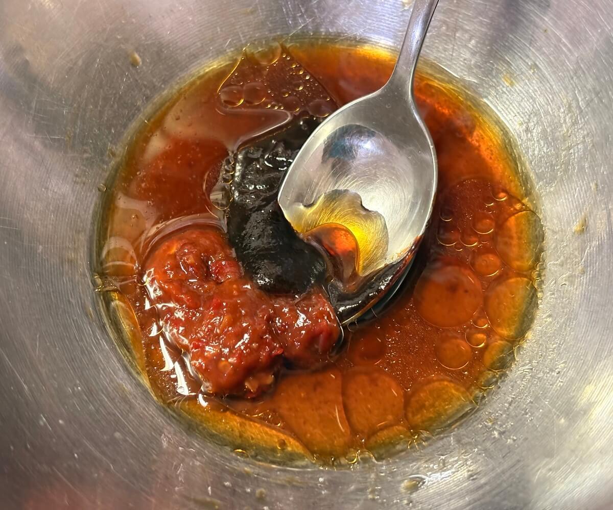 アジと油揚げの香味蒸し