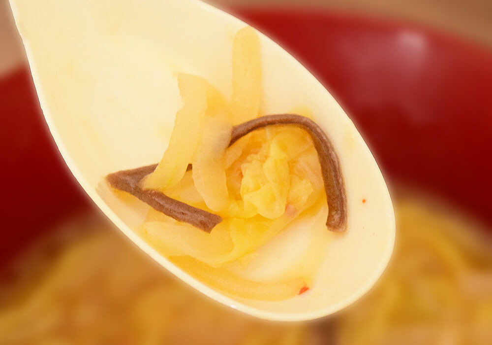 コスモス薬局専売品「キンレイ ちょこっと野菜味噌ラーメン」