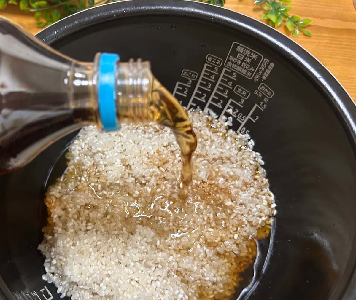 「麦茶の炊き込みご飯」のレシピ