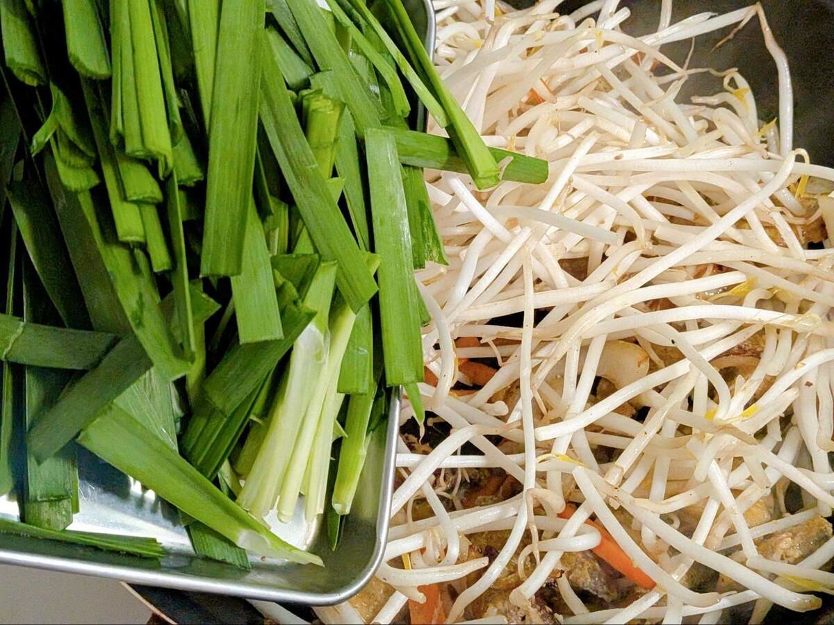 『けんまさきっちん』さん「王将風ニラレバ」のレシピ