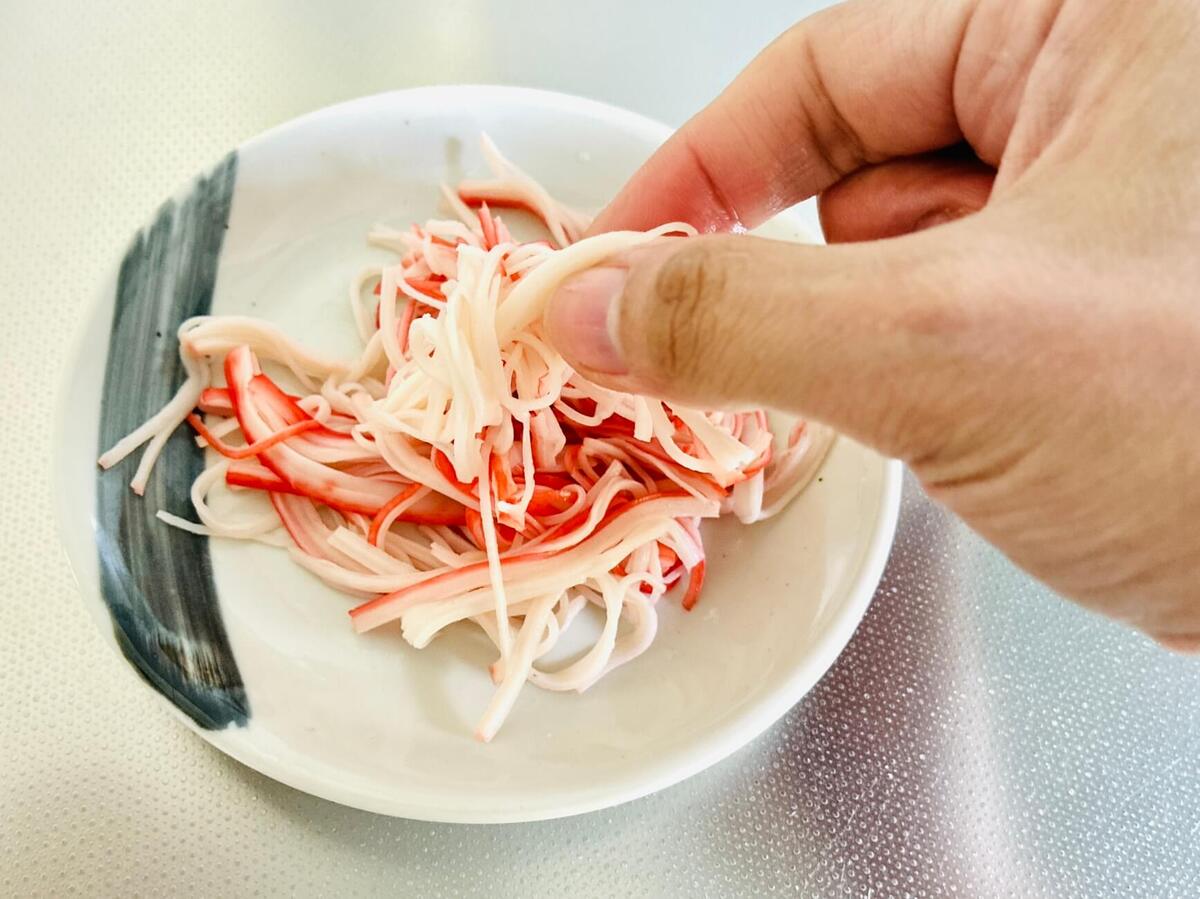 一正蒲鉾公式「カニかまと新たまねぎのピザ風トースト」