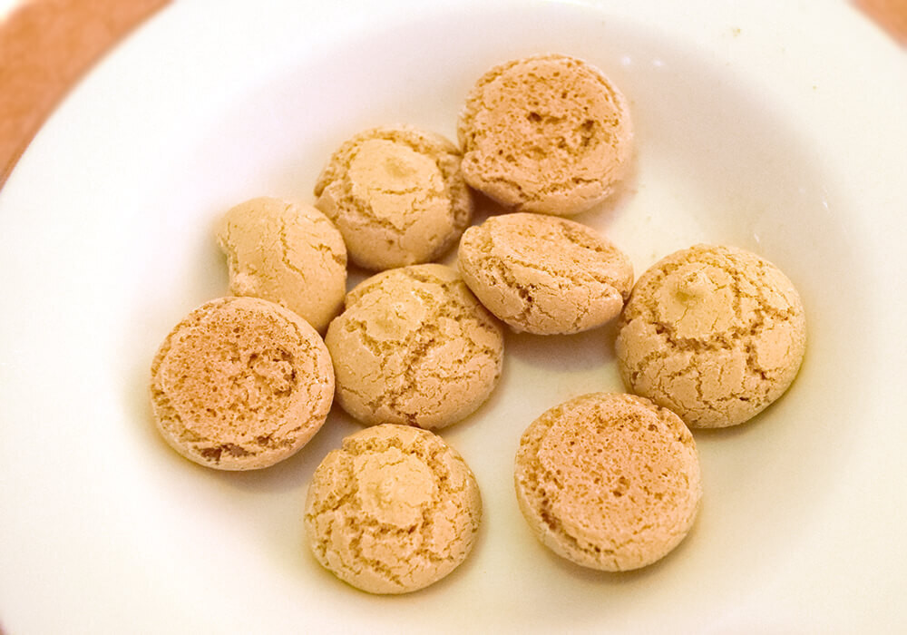 サイゼリヤの店舗限定デザート「ボネ」「アマレッティ」