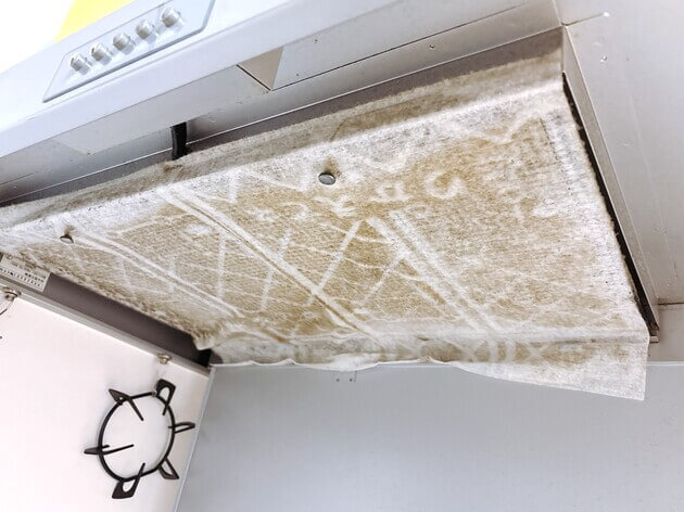 キッチンの換気扇「専用不織布フィルターでもつけちゃダメ」