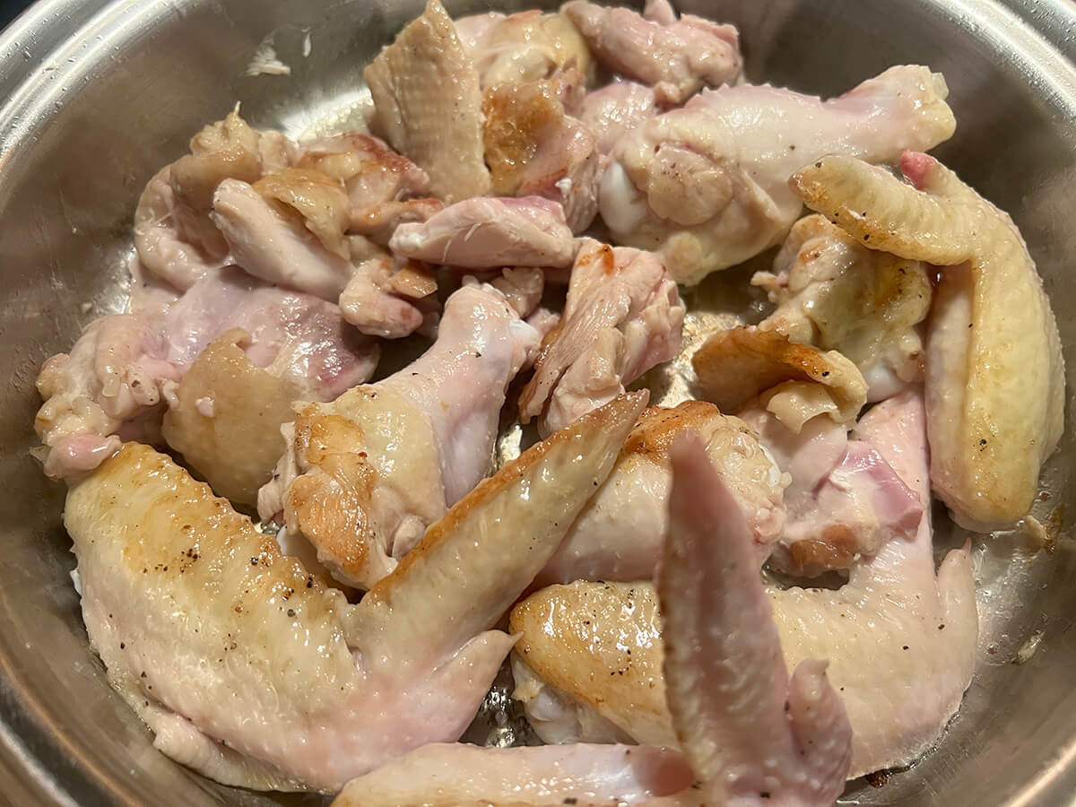 鶏肉の白ワイン煮込み