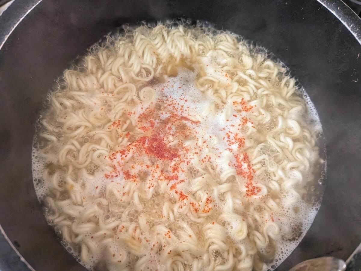 白根誠さん「サッポロ一番みそラーメン 辛うまアレンジレシピ」