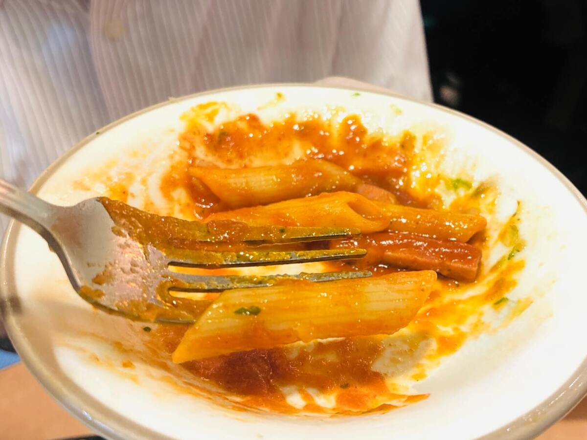 【サイゼリヤ】ランチタイムでワインに合うおつまみと無料○○を実食