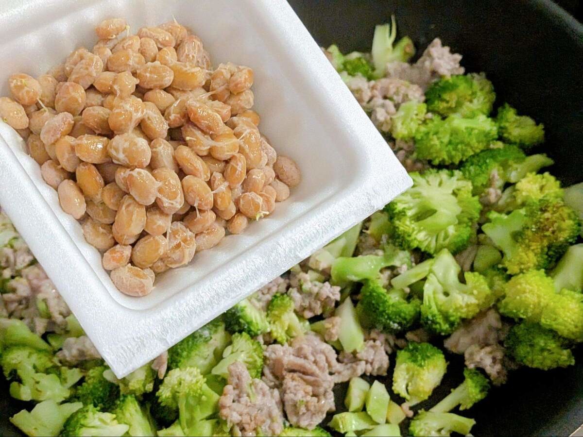ブロッコリーの納豆肉そぼろ