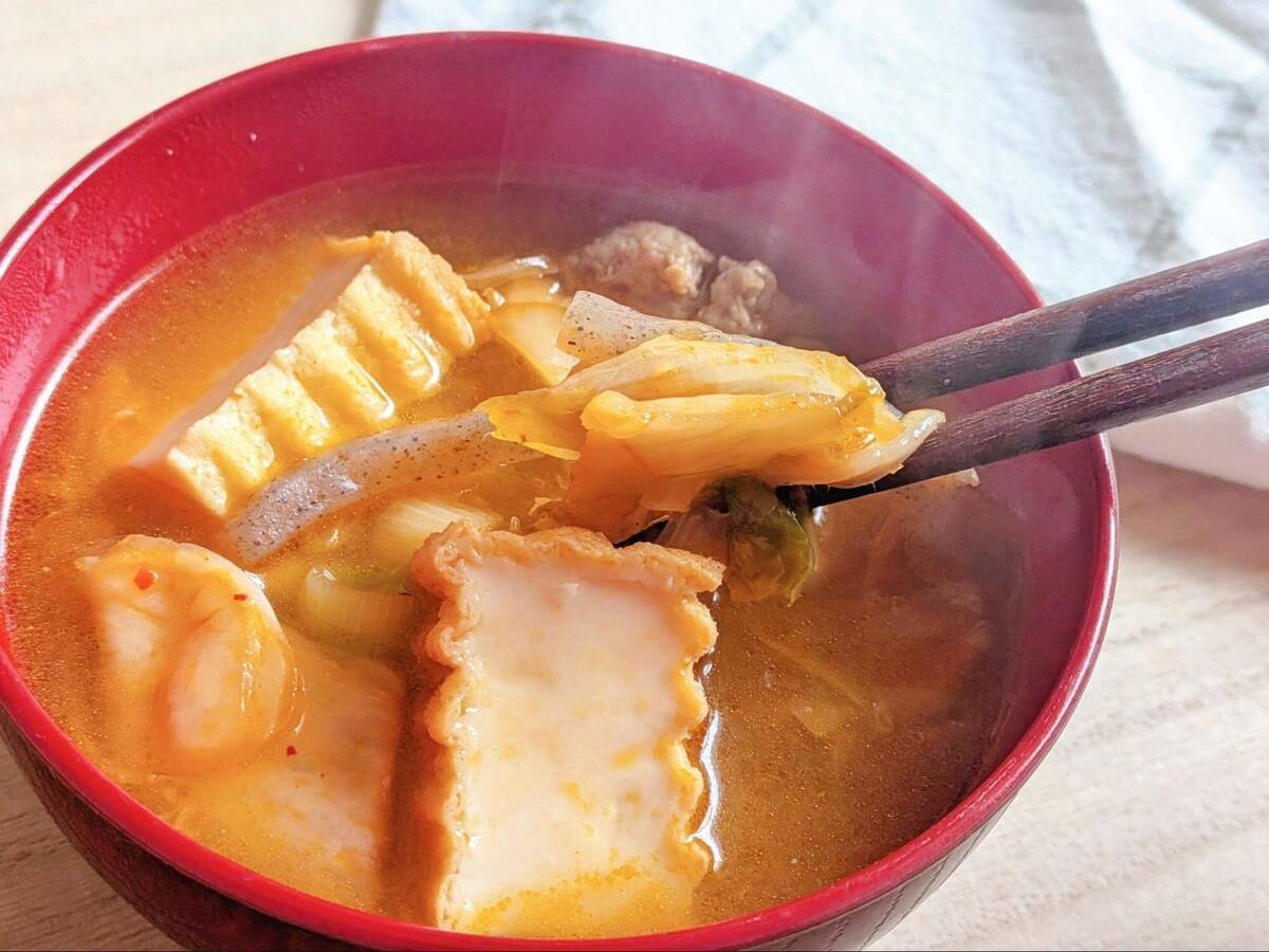 5時に夢中!「厚揚げと鶏肉のキムチ味噌汁」
