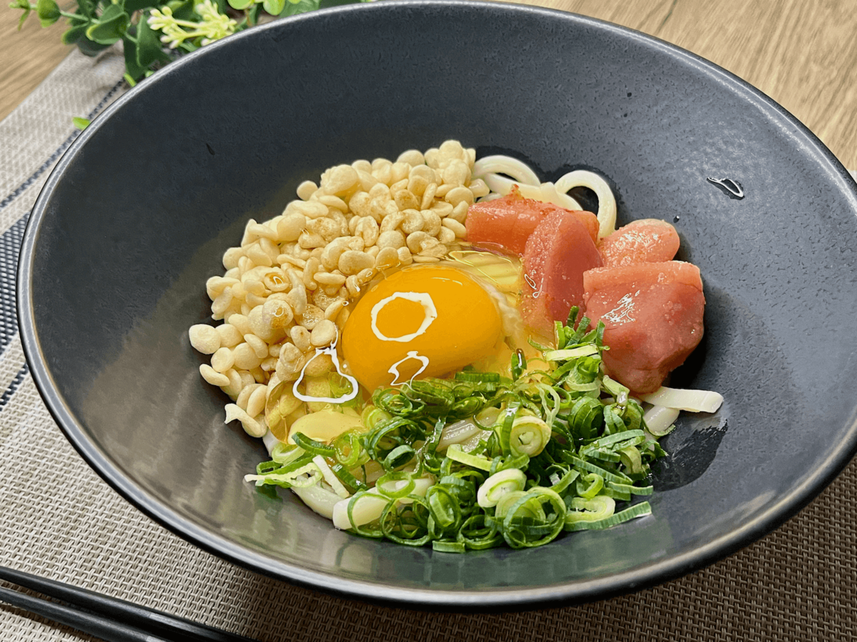 イチカツ料理チャンネル「明太釜玉うどん」風レシピ