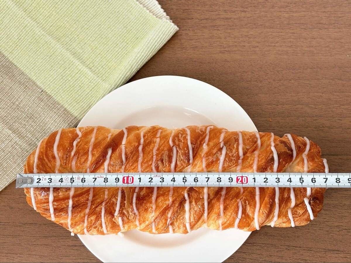 コスモスのビッグサイズのパン