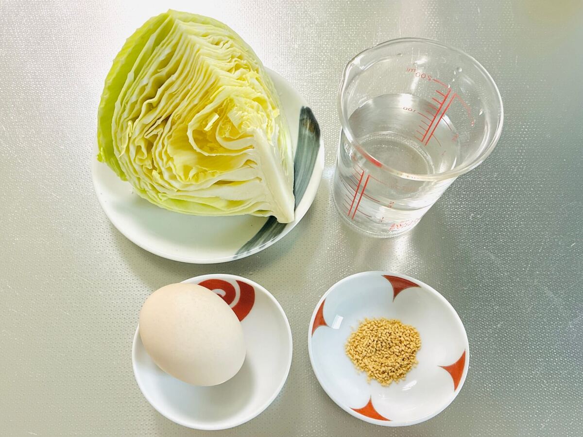 キャベツたっぷりマグカップスープ