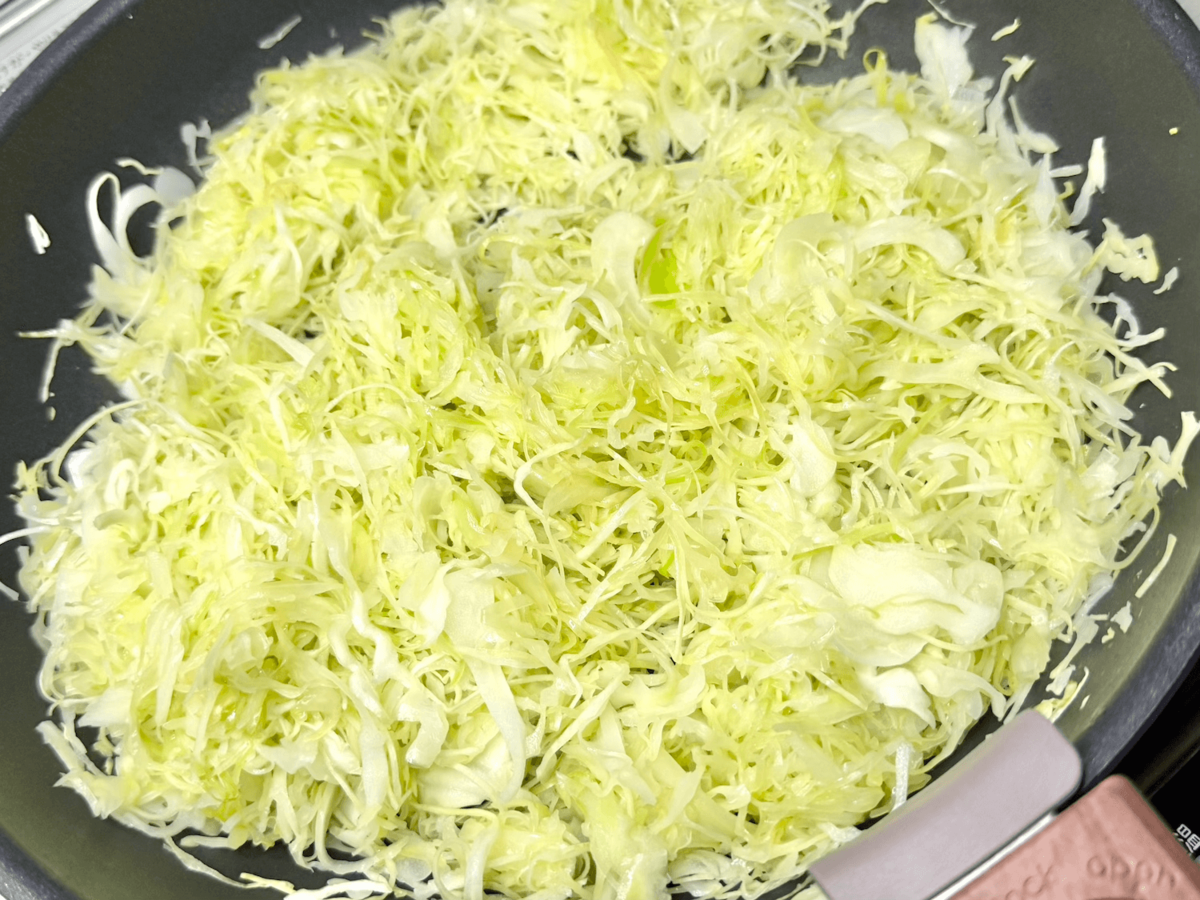 キャベツのバター炒め