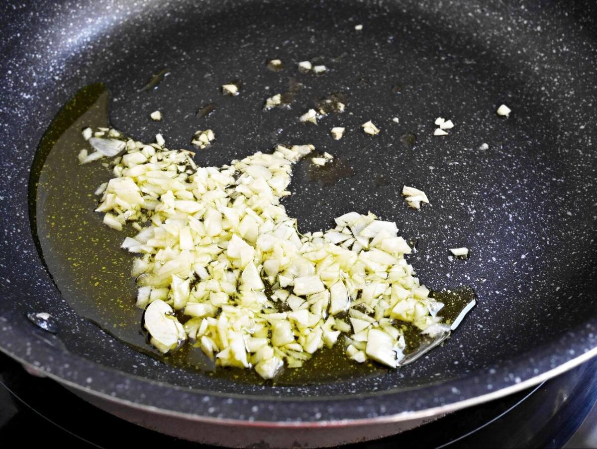 鳥羽周作さん「やばいペスカトーレ」のレシピ