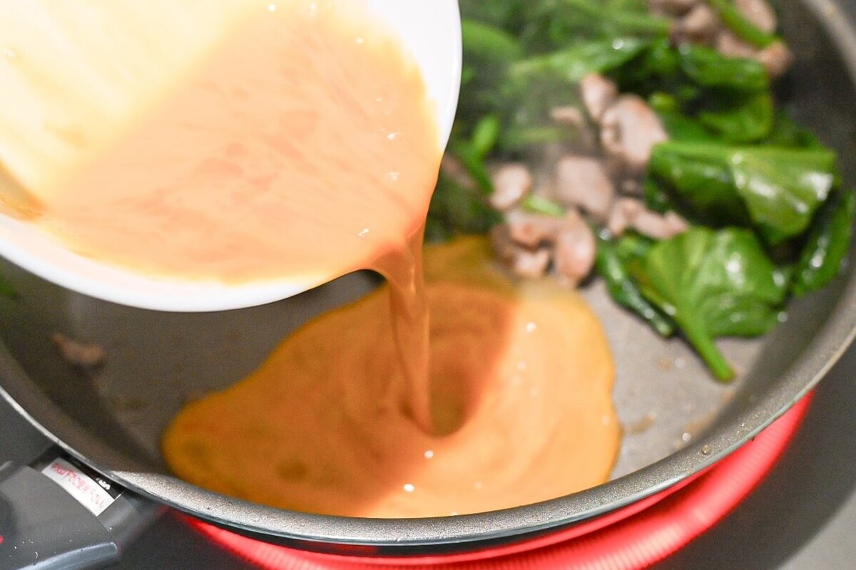 ミツカン「豚肉とほうれん草のとろたまバタぽん炒め」