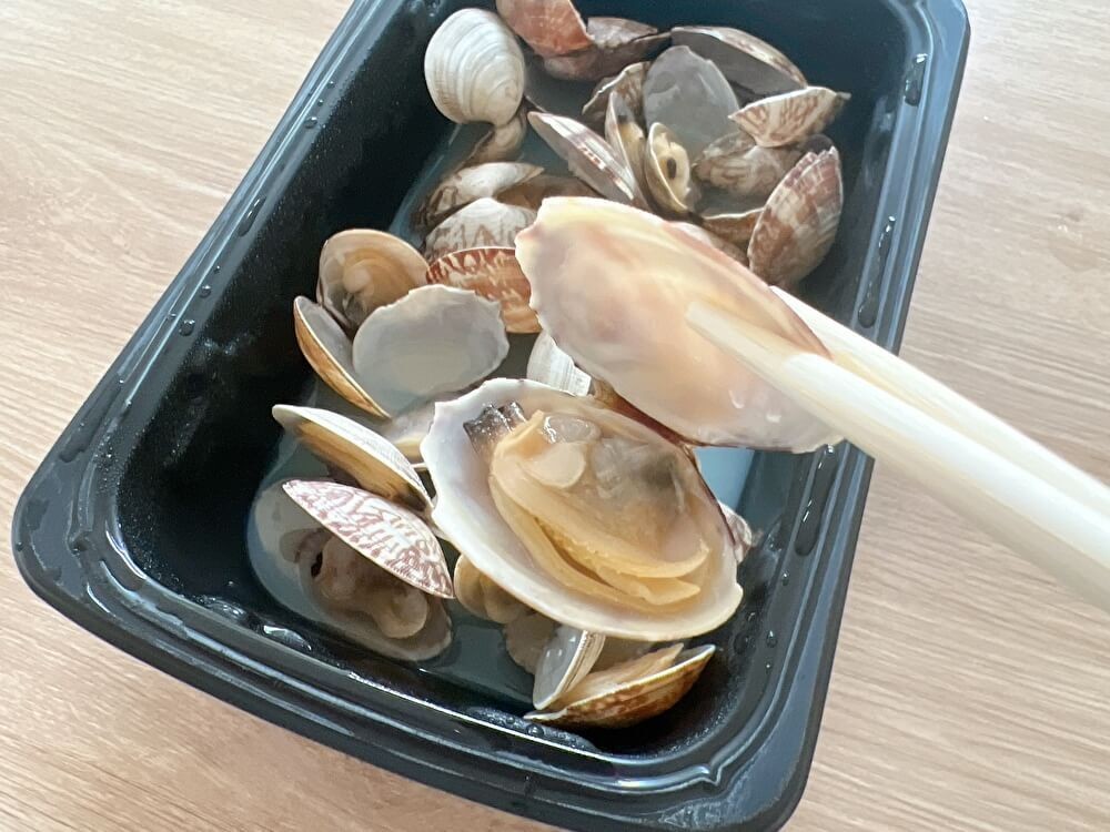 ガーリック香るえびとムール貝のアヒージョ