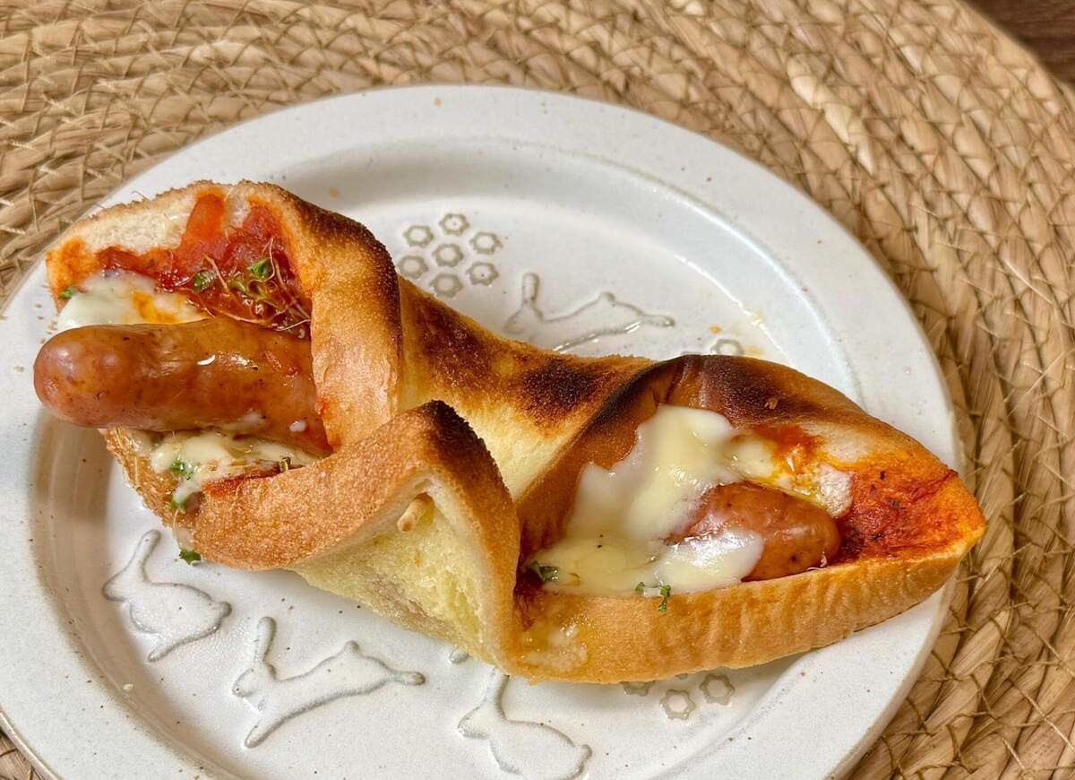 村上農園公式「食パンで作るホットドッグ」