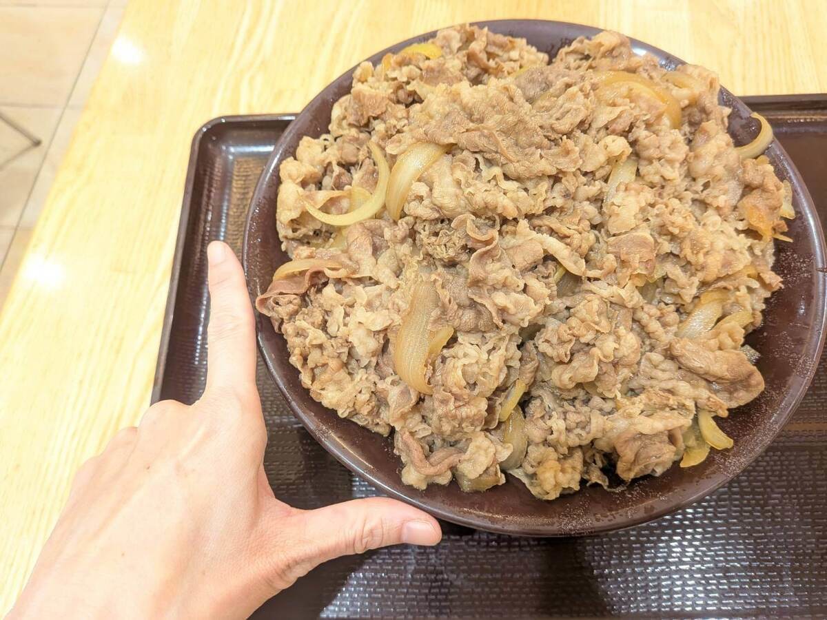 その存在を知らない店員さんも！？「キング牛丼」