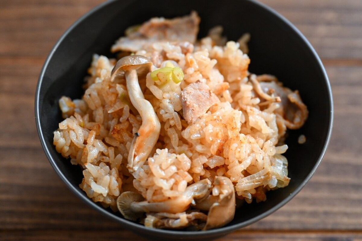 「韓国風炊き込みごはん」