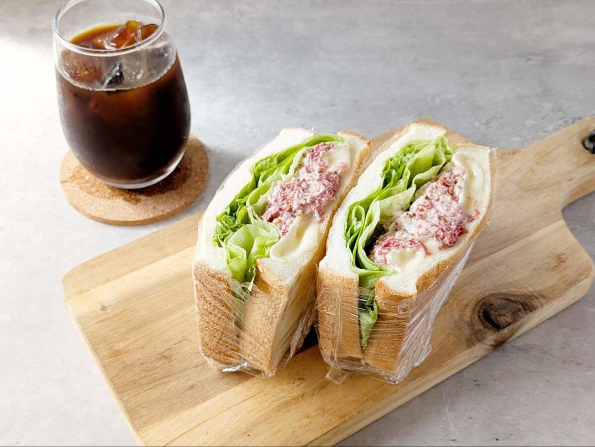 コンビーフサンド
