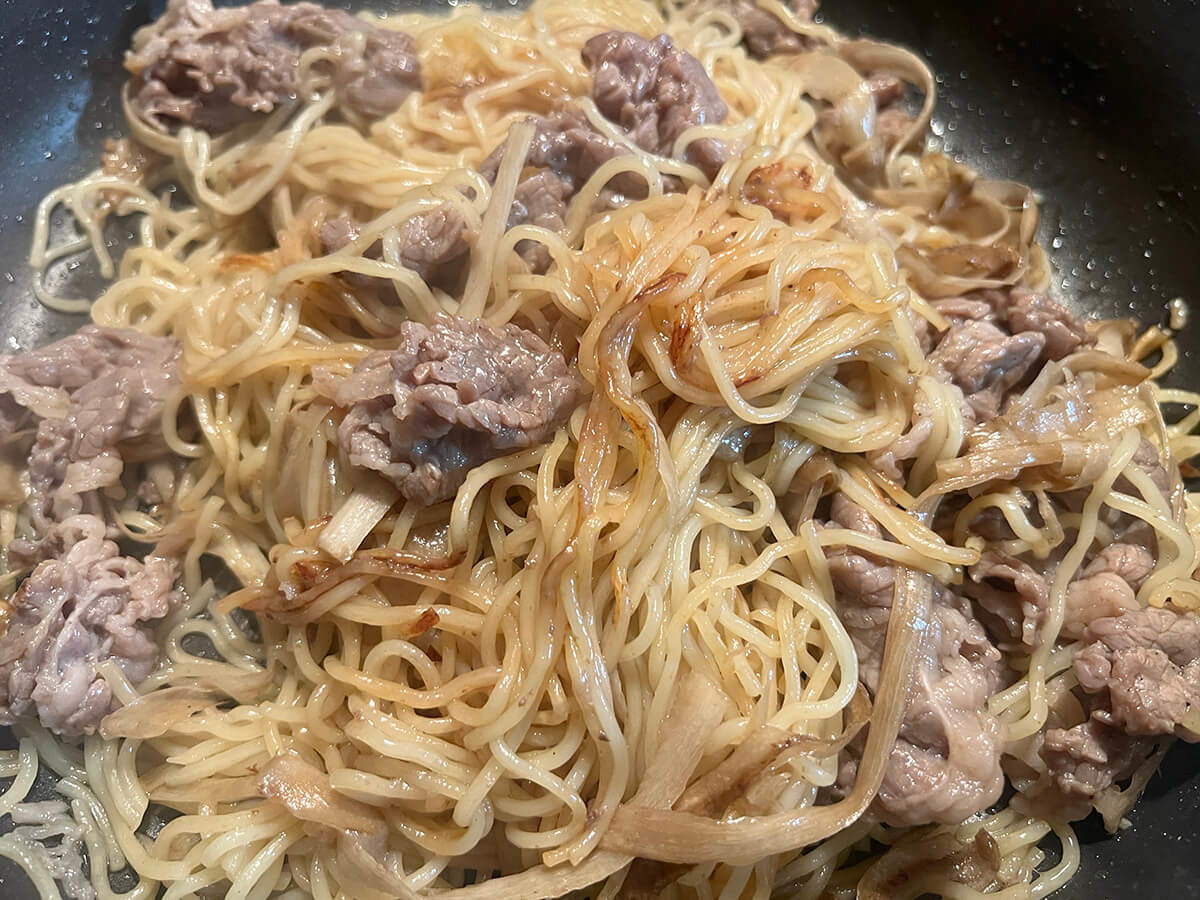 和田明日香さん「ごぼうのほったらかし焼きそば」