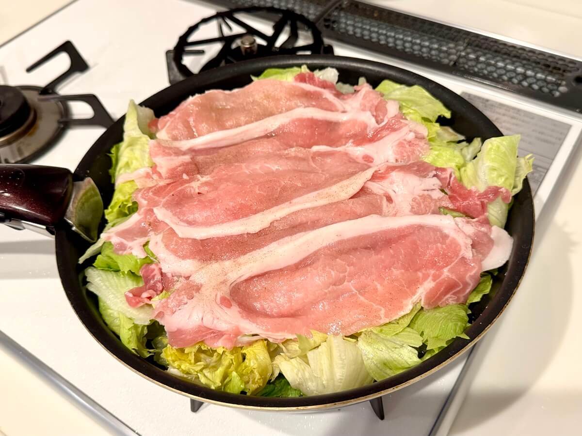 豚レタス蒸し