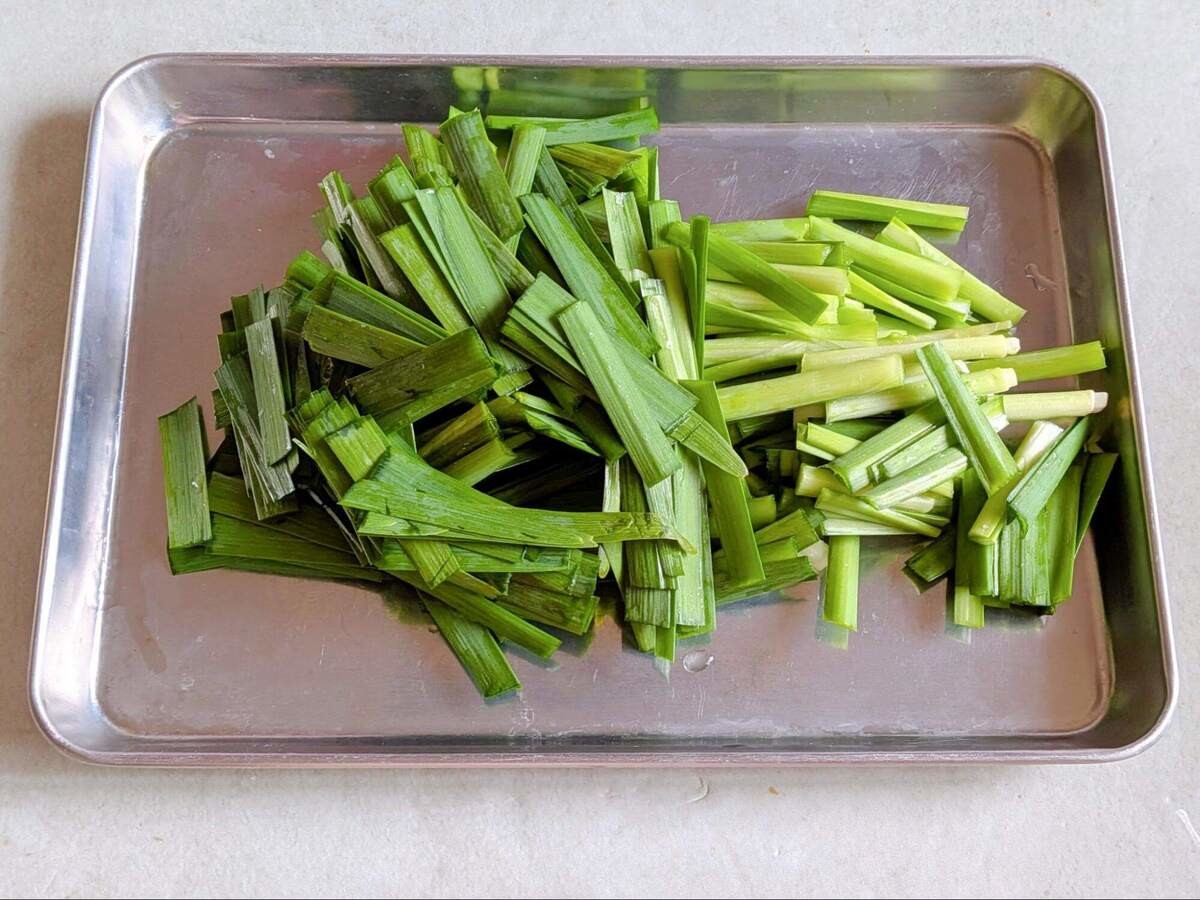 JAグループ公式「ニラ豆腐の卵とじ」のレシピ