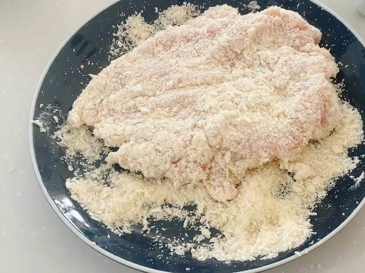 北斗晶さん「鶏むね肉でさっぱりわらじカツ」