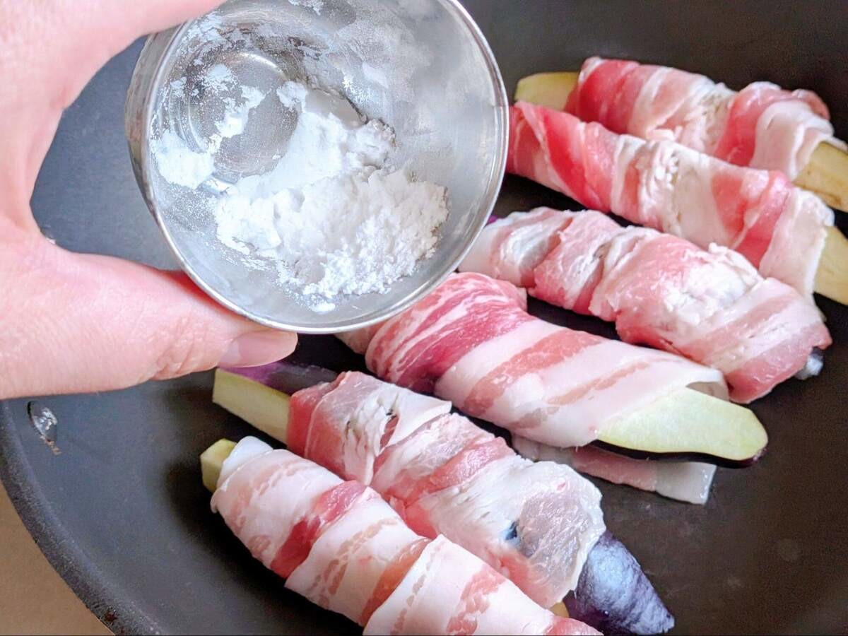 韓国風とろなすの辛旨肉巻き