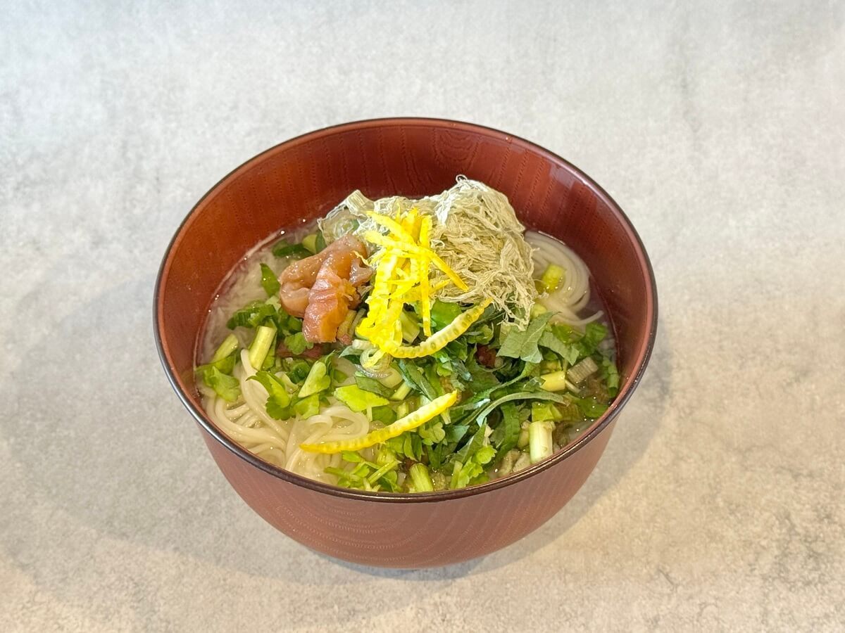 薬味たっぷり〆のそうめん