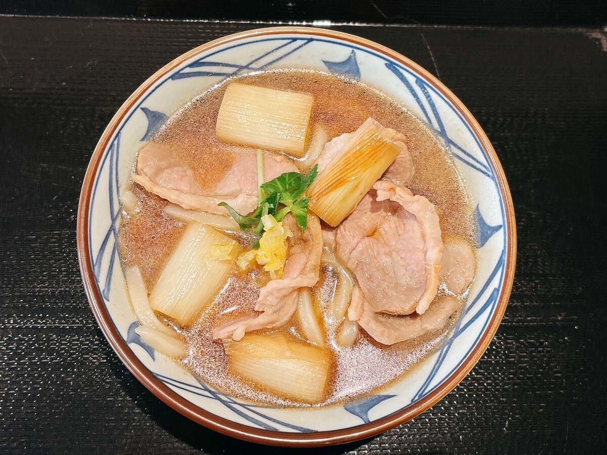 2025年いつから？「もう出てるよ♪」丸亀製麺「鴨ねぎうどん」