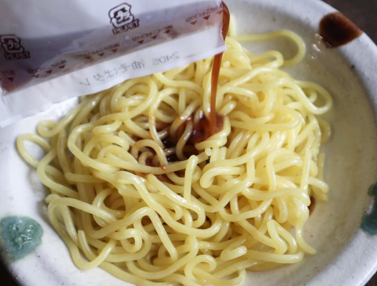 カルディおすすめ「スタミナにんにく油そば」