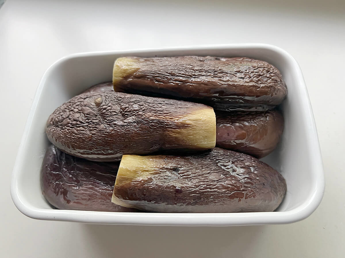 なすと豚しゃぶのおろしにんじんあえ