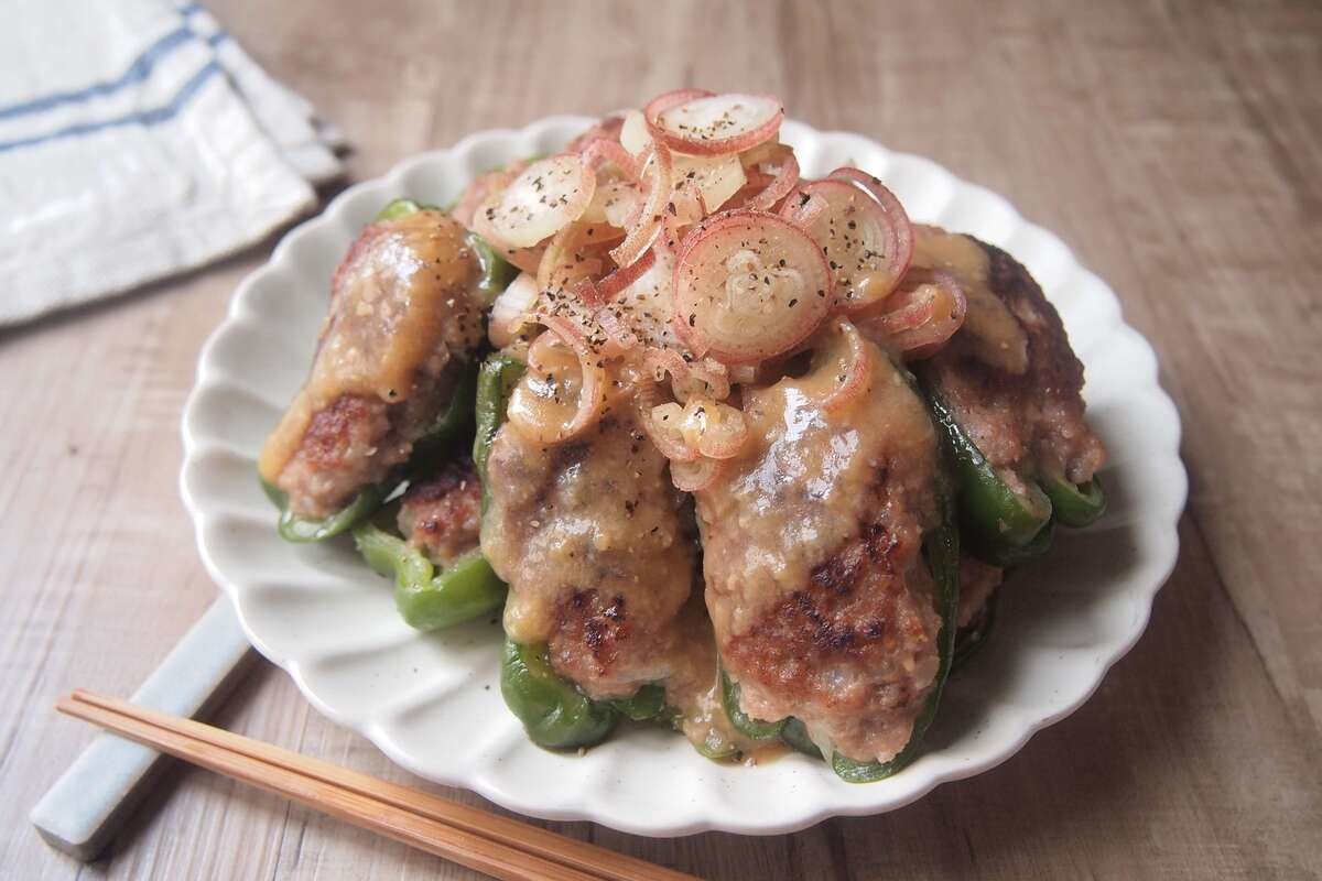 ピーマンの肉づめ