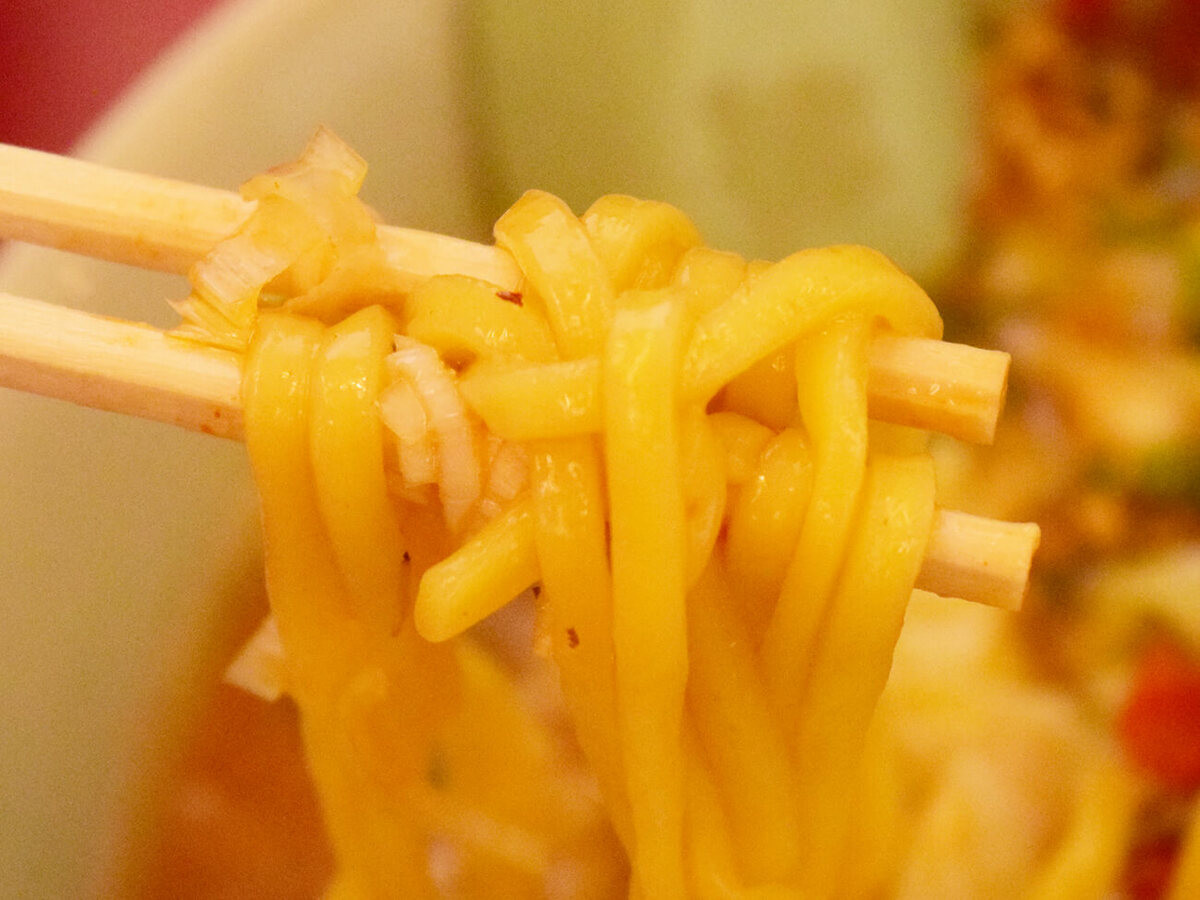 山岡家新作「旨辛スタミナラーメン」と「味噌ピリ辛ネギラーメン」実食レポ