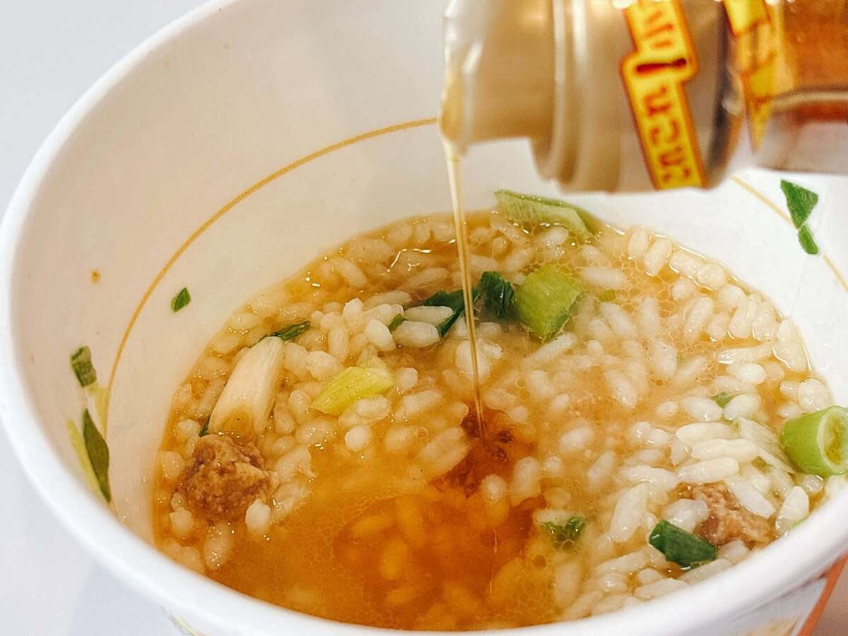 日清食品「カップヌードル ねぎ塩謎肉豚丼」