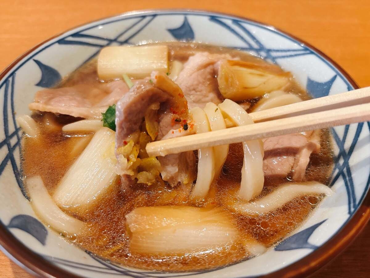 2025年いつから？「もう出てるよ♪」丸亀製麺「鴨ねぎうどん」