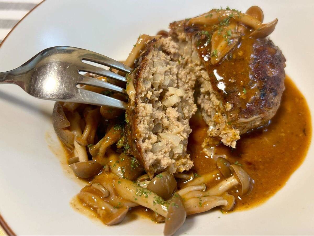 三國シェフ「煮込みハンバーグ」のレシピ