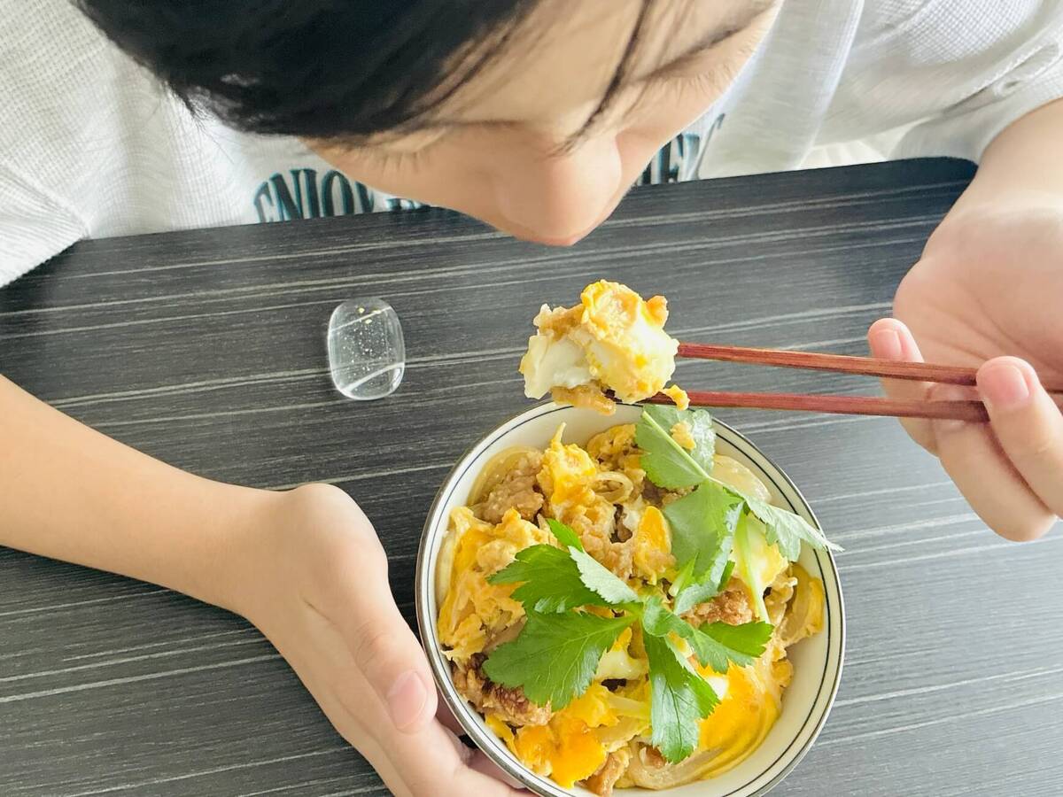 天乃屋 公式「歌舞伎揚の卵とじ」のレシピ