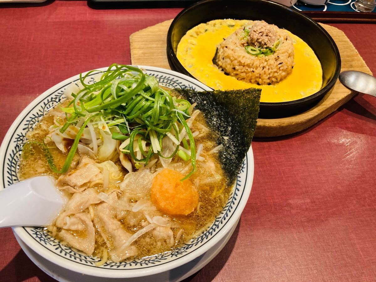 丸源ラーメン　沖縄美里店の店舗情報