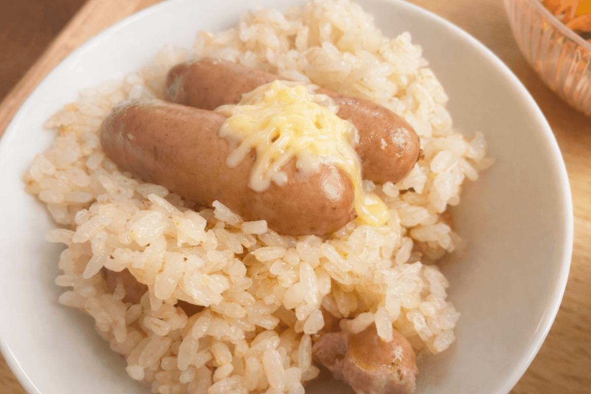 丸ごとソーセージの炊き込みご飯